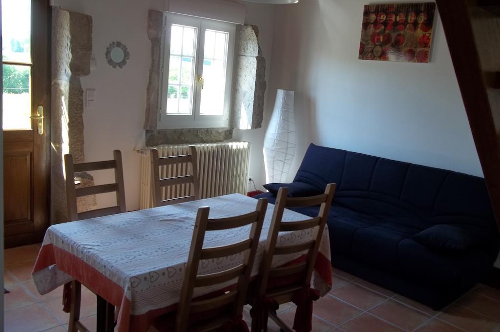 Gite Du Colombier Le Fied الغرفة الصورة